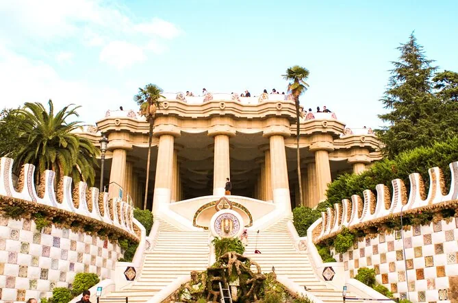Park Güell & Sagrada Família Skip-the-Line