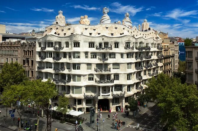 La Pedrera Ticket with Audio Guide